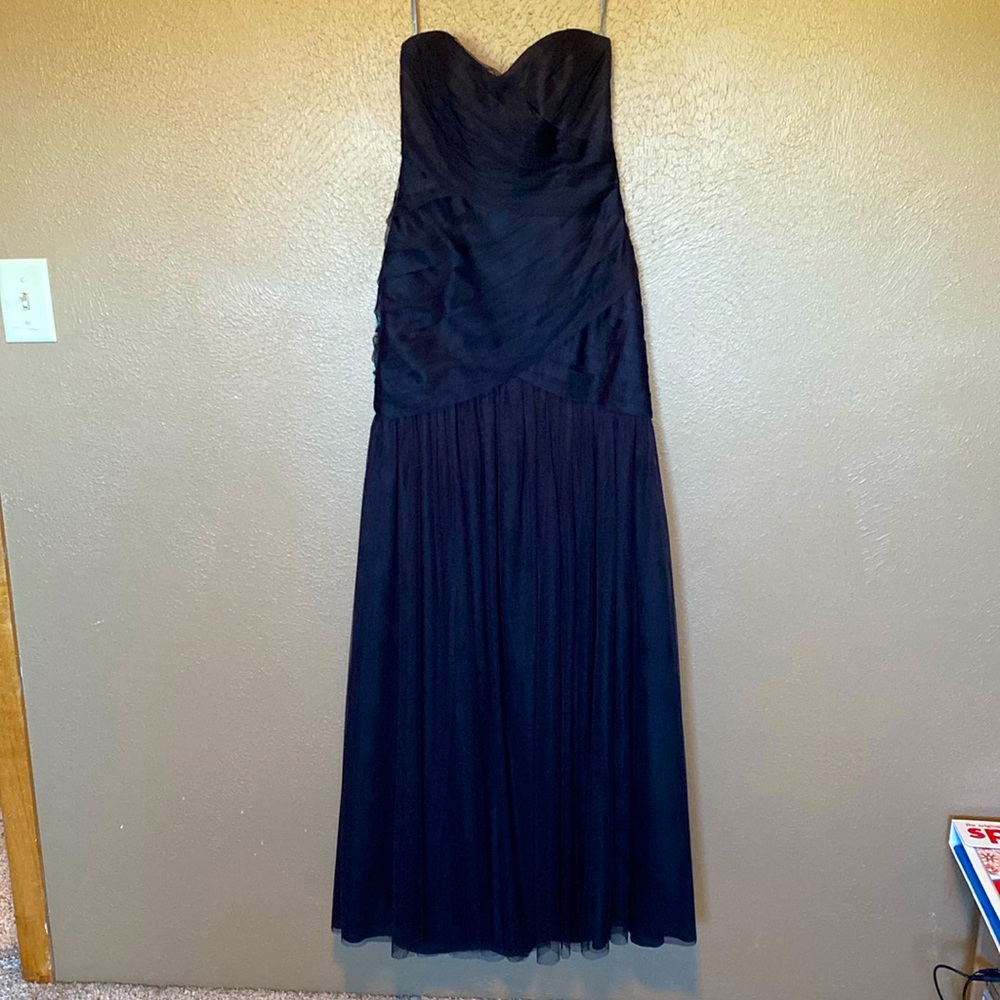 Vera Wang mermaid style dress black size 0